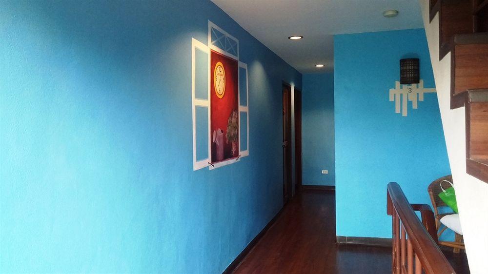 Oyo 437 Hostel Na Nara Банкок Екстериор снимка