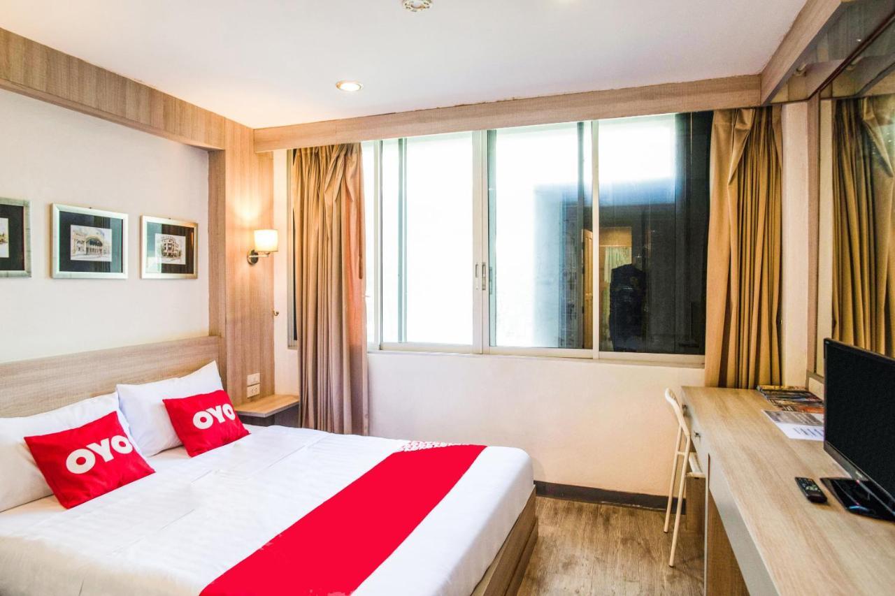 Oyo 437 Hostel Na Nara Банкок Екстериор снимка
